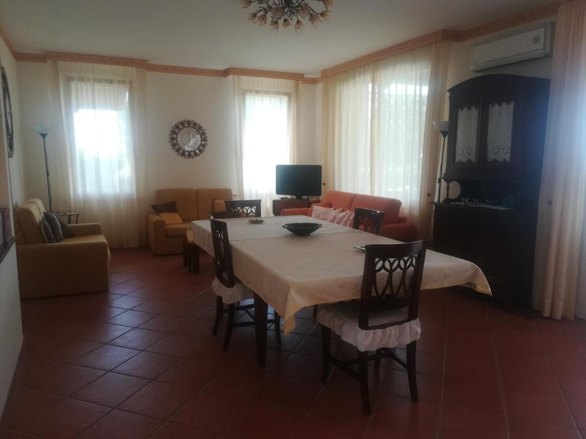 Villa Cornula Santa Maria al Bagno Buitenkant foto